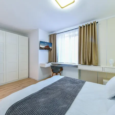 City Center 2 Bedroom Escape דירה