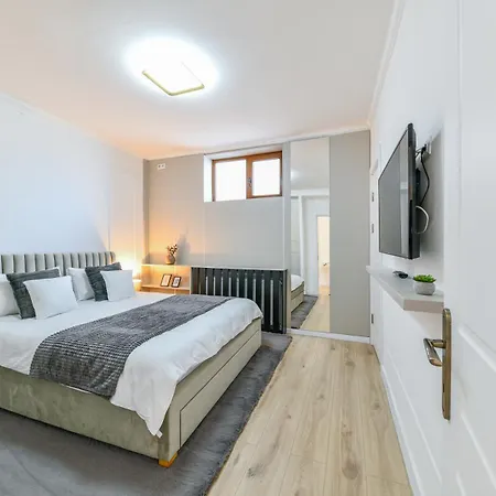 City Center 2 Bedroom Escape